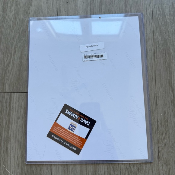 Autographed Hockey Player Photo Pat Lafontaine - Picture 2 of 2